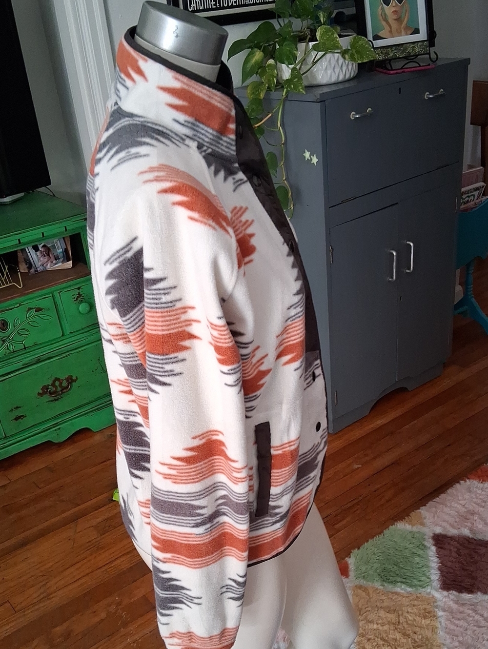 Cream Aztec-Pattern Snap Front Fleece Jacket, Medium - Picture 2 of 10